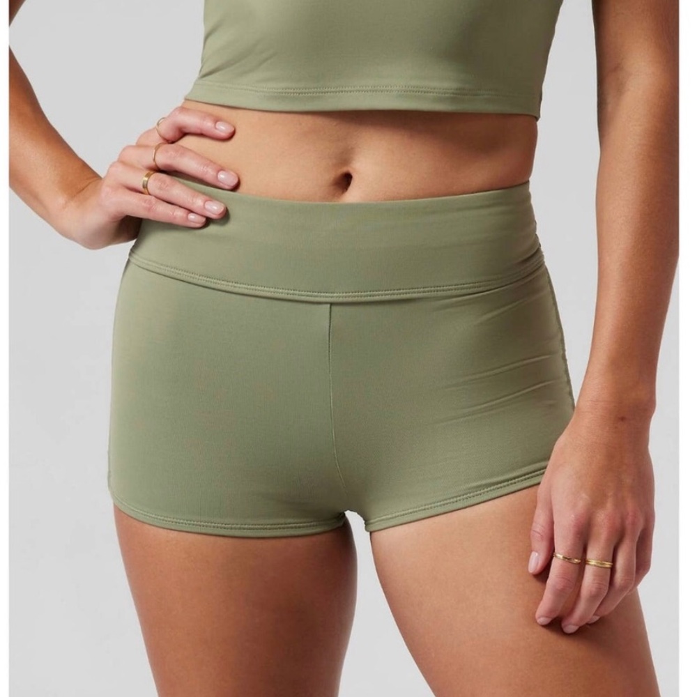 NWT Athleta Sand Sprint Swim Shorts